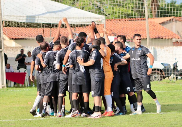 Santa Teresa e Servilha são campeões do Campeonato Rural 2025 e da Segunda Divisão da Copa Uruçuiense