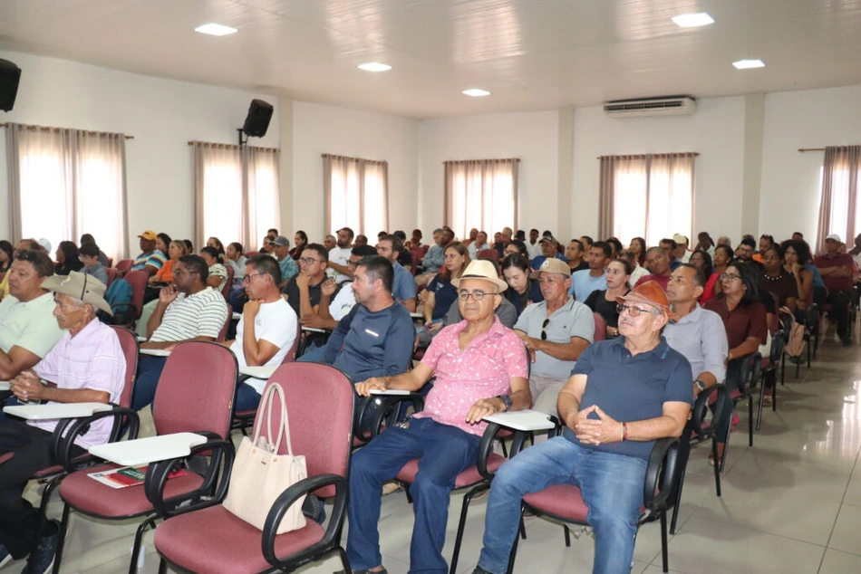 São Raimundo Nonato realiza o 1º Encontro Municipal de Associações e Cooperativas
