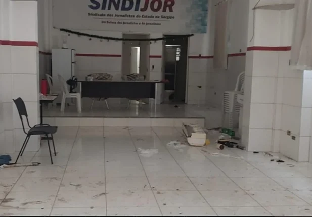 Sede do sindicato após arrombamento