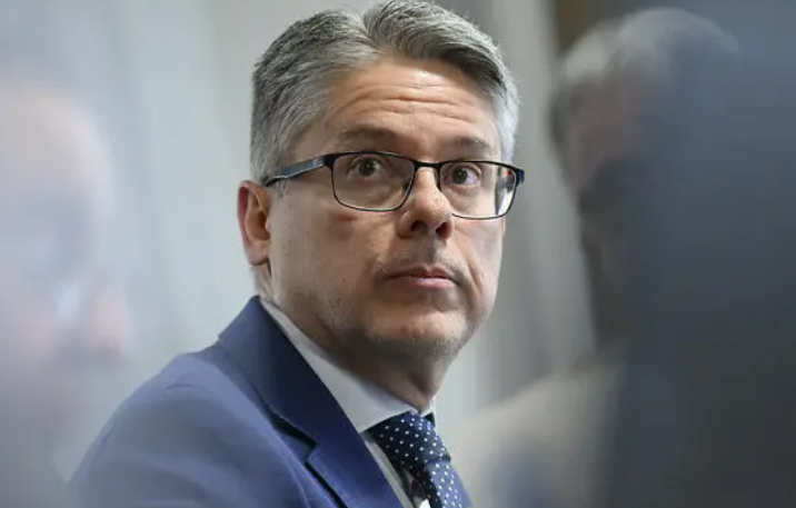 Senador Alessandro Vieira