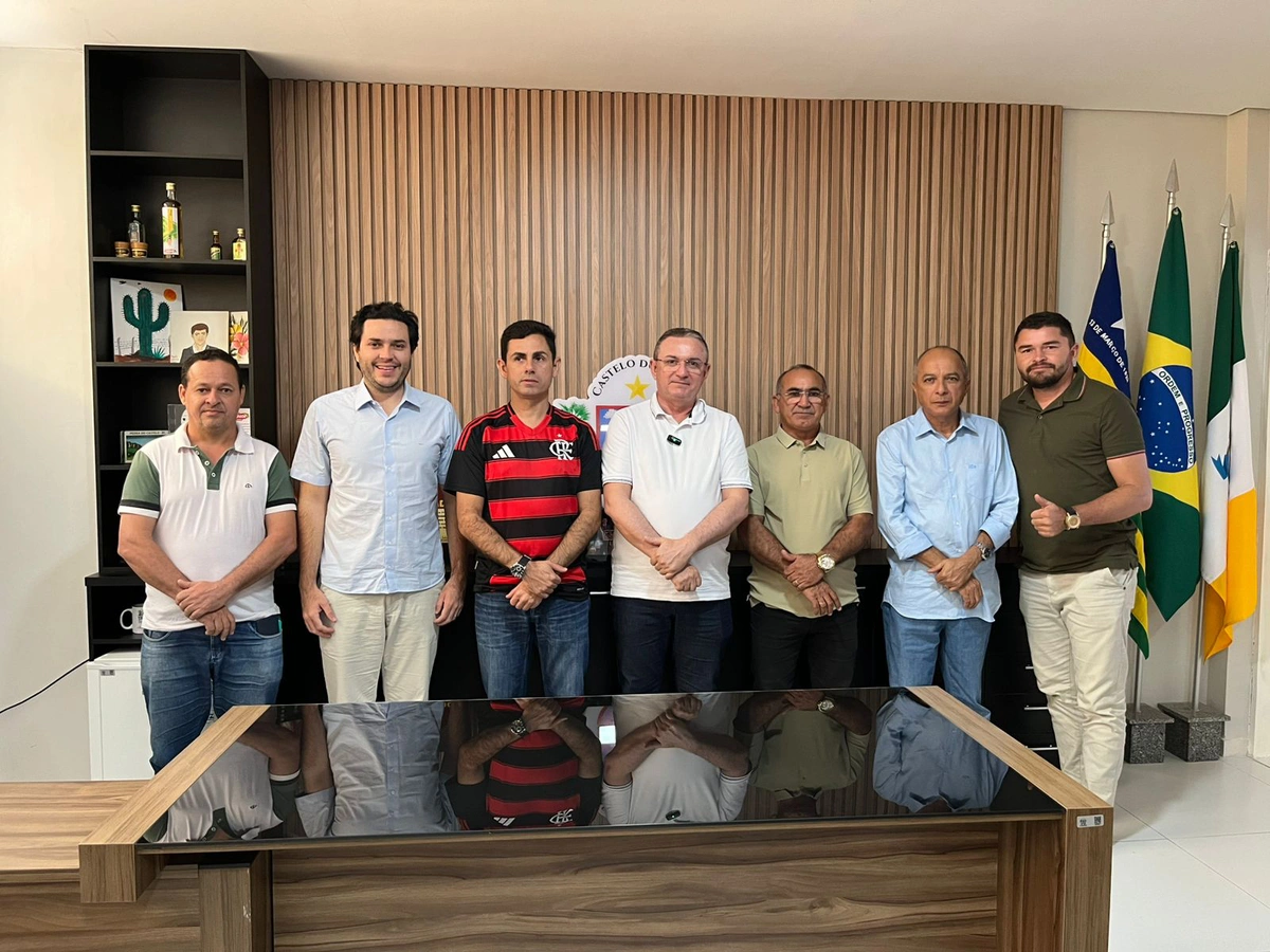 Sigefredo Pacheco participa de encontro para criação de consórcio intermunicipal de resíduos sólidos