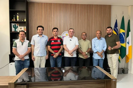 Sigefredo Pacheco participa de encontro para criação de consórcio intermunicipal de resíduos sólidos