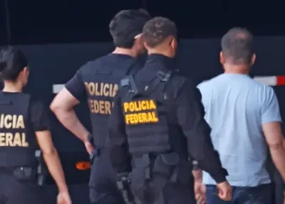 Silvinei Vasques chegando ao 19º Batalhão da Polícia Militar do Distrito Federal, a Papudinha.