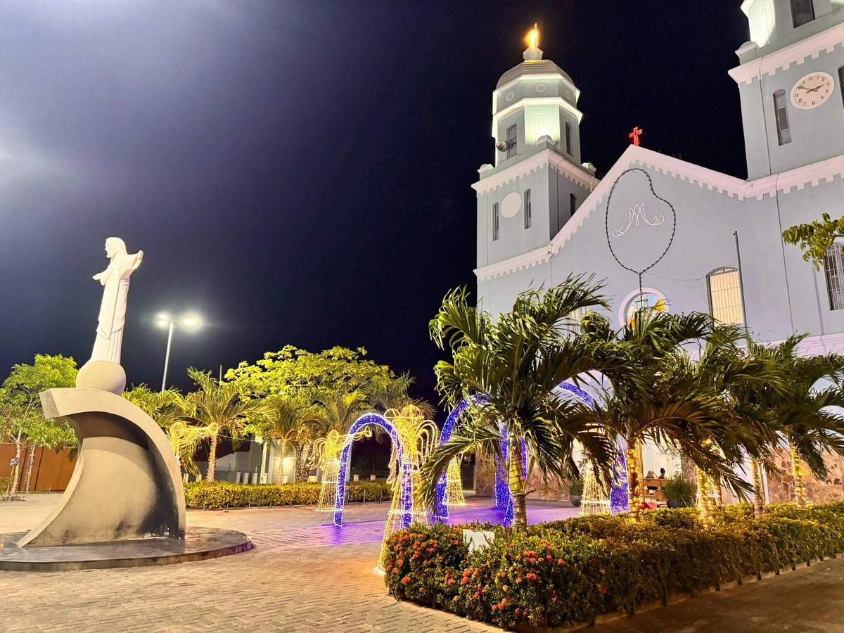 União recebe Papai Noel com orquestra e passeio pela cidade