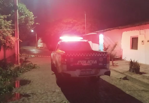 Viatura da PM no local do crime