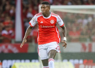 Vitão, jogador do Internacional