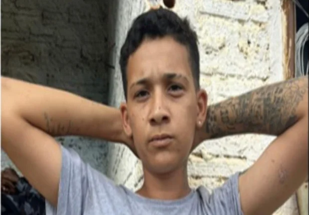 Acusada, identificada como Camilão