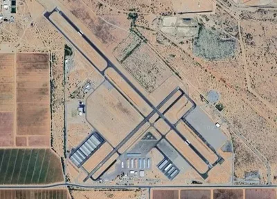 Aeroporto onde os dois aviões colidiram entre si