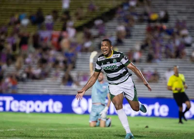 Altos vence Fortaleza de virada na estreia de David Luiz