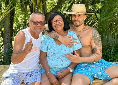 Carlinhos Maia e família