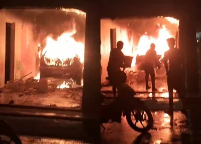 Carro pegou fogo dentro de residência no bairro Poty Velho