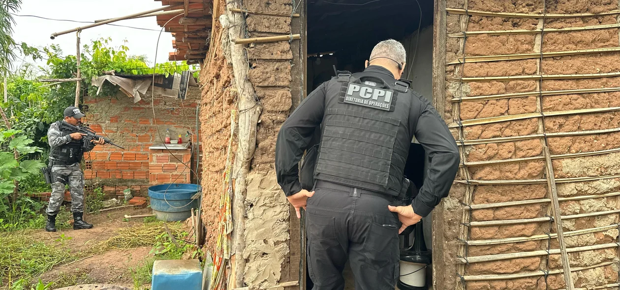 Delegado Tales Gomes acompanha cumprimento de mandados