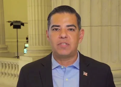 Deputado da Califórnia Robert Garcia