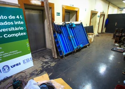 Elevador despenca em hospital universitário no Rio de Janeiro