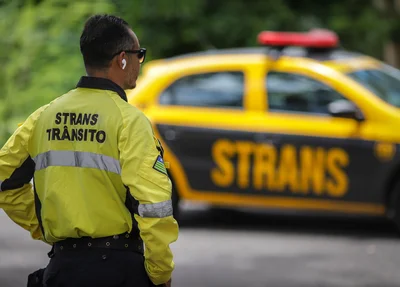 Equipe da Strans no local do incidente
