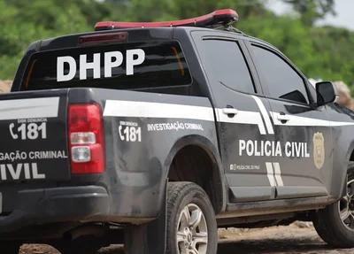 Equipe do DHPP no local do crime, na Vila Mandacaru