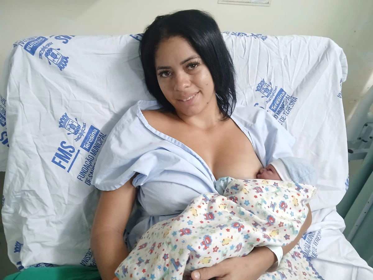 Equipe do Hospital da Santa Maria da Codipi reanima bebê em parada cardíaca