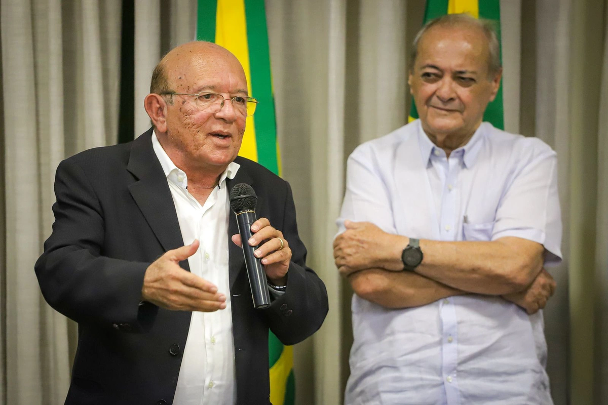 Ex-vereador Edson Melo é empossado presidente da Arsete