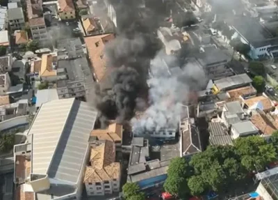 Incêndio atinge fabrica de fantasias de Carnaval e deixa 21 feridos