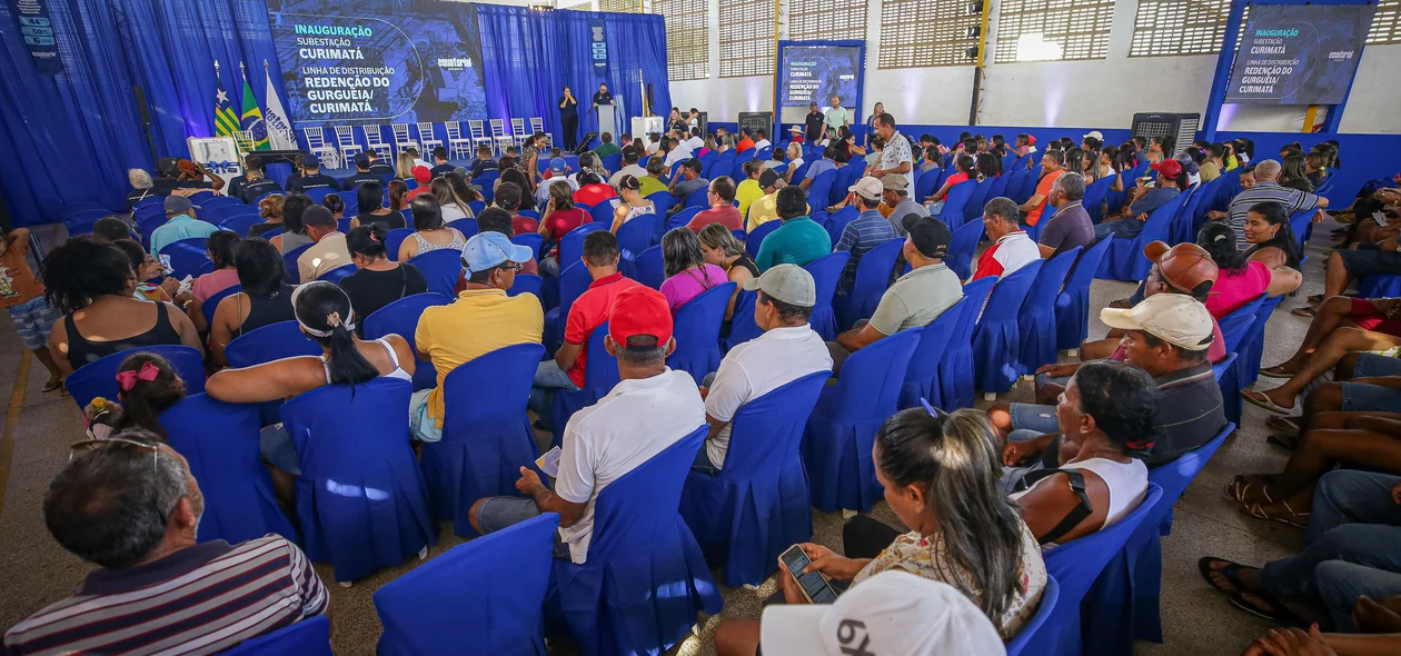 Moradores participaram do evento que sorteou 40 geladeiras novas