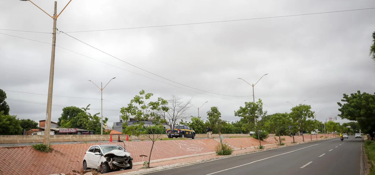 O acidente ocorreu no bairro Lourival Parente