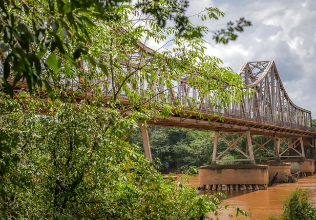 Ponte Metálica