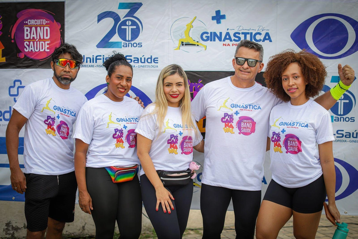 Professores Samuel, Rejane, Yara, Demóstenes e Samny Lara