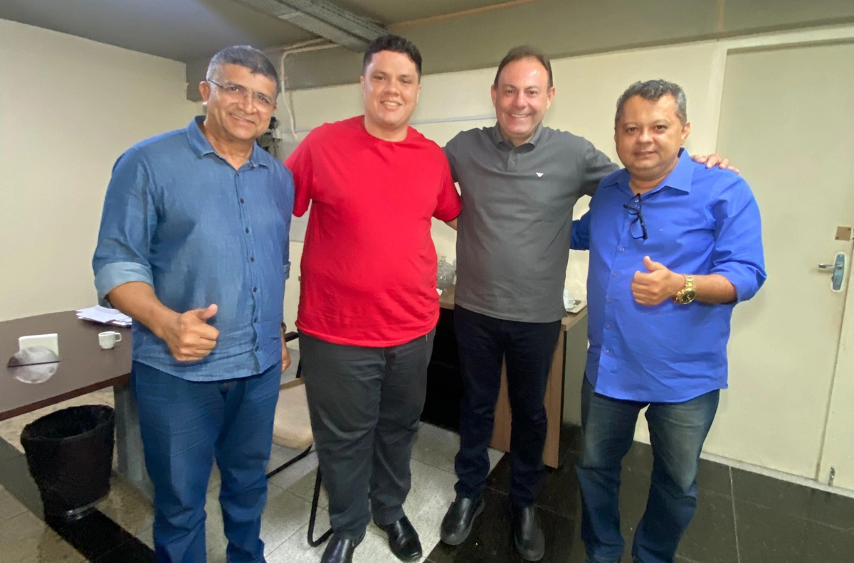 Reunião dos suplentes de vereador do PSB com o vice-prefeito e secretário de Governo da Prefeitura de Teresina, Jeová Alencar