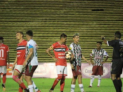 River x Fluminense-PI no Albertão