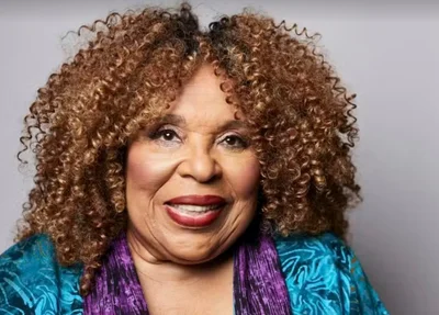 Roberta Flack morre aos 88 anos
