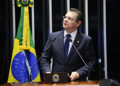 Sóstenes Cavalcante