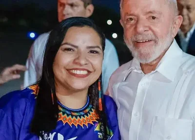 Anne Moura e Lula