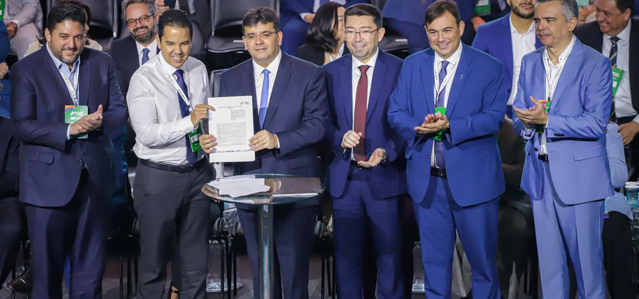 Autoridades compareceram ao fórum