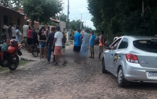 Brasileiro morre e colombiano fica ferido em tiroteio
