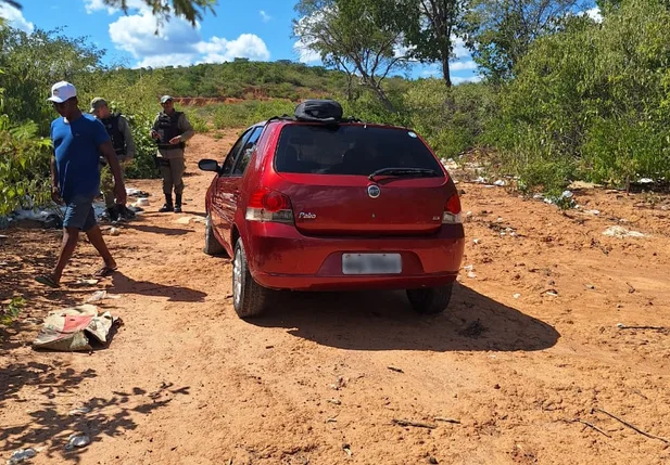Carro da vítima do assalto em Jaicós