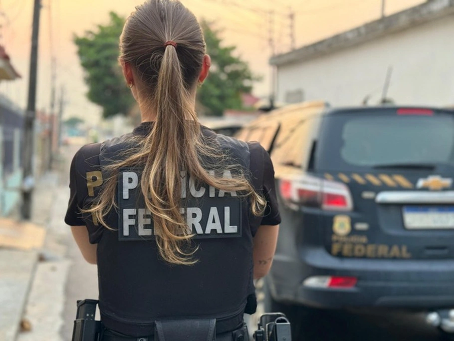 Cumprimento de mandado pela PF em São Luís-MA