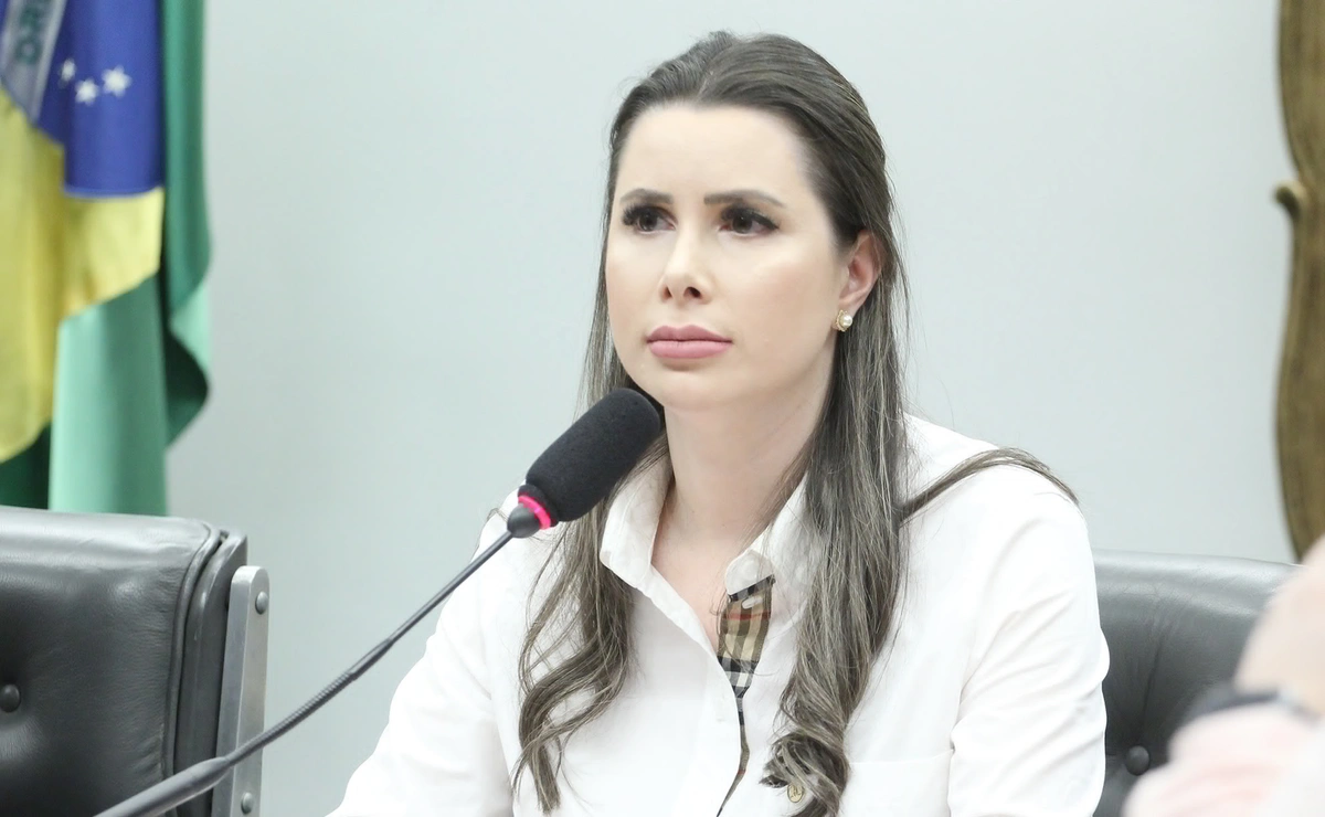 Deputada Caroline de Toni
