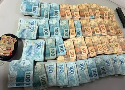 Dinheiro apreendido durante a Operação Biometrics