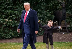 Trump protagoniza momento descontraído com filho de Elon Musk