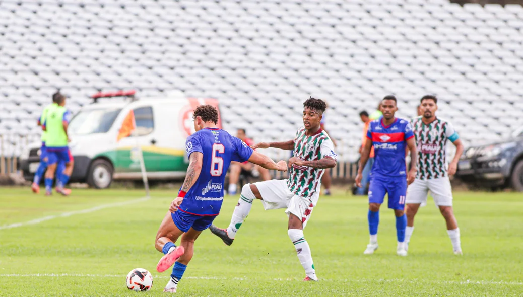 Duelo entre Fluminense-PI e Piauí pela decisão do Piauiense