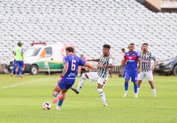 Duelo entre Fluminense-PI e Piauí pela decisão do Piauiense