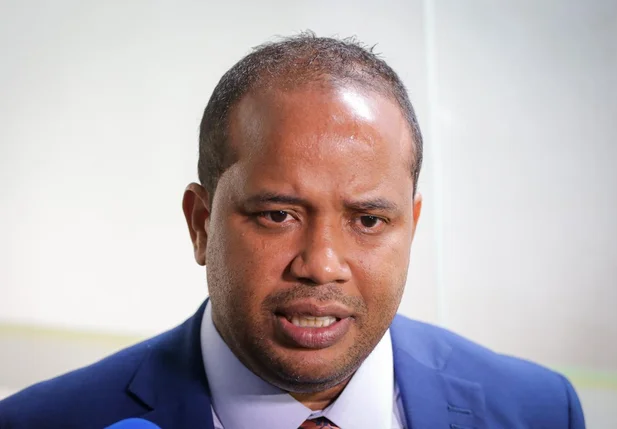 Enzo Samuel, vereador de Teresina pelo PDT e presidente da Câmara Municipal