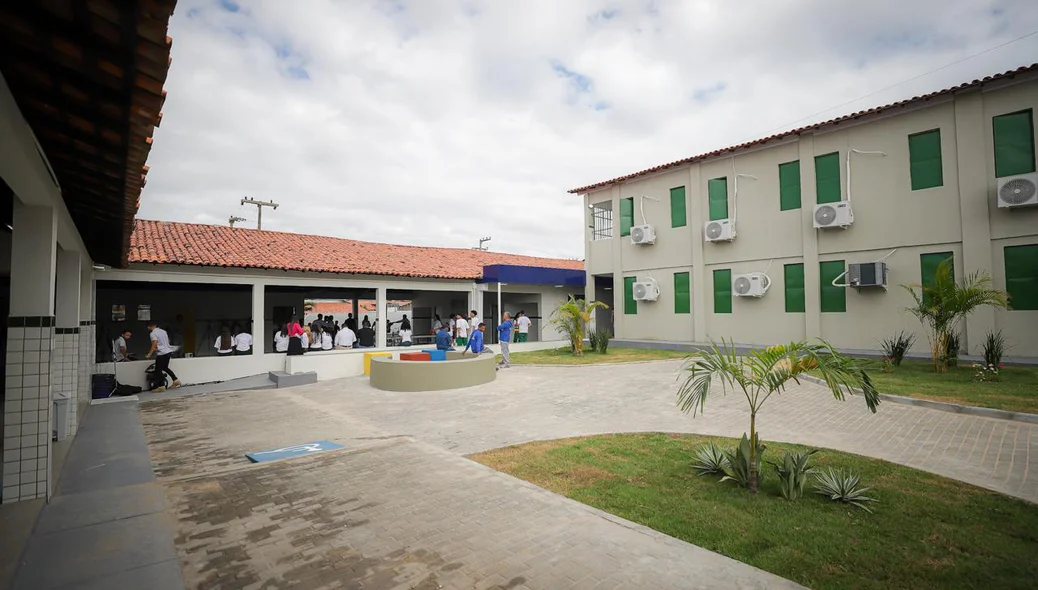 Espaço interno do CETI Didácio Silva