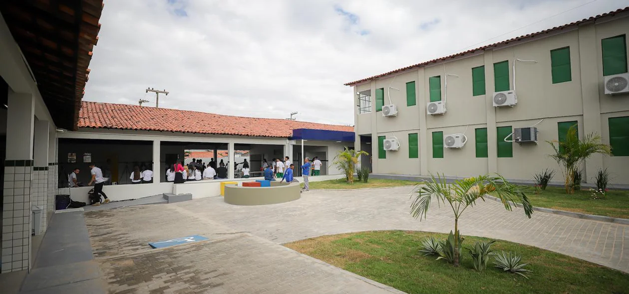 Espaço interno do CETI Didácio Silva