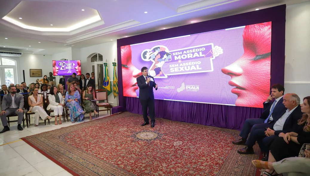 Evento no Palácio de Karnak