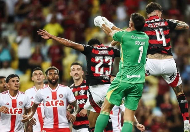 Flamengo e Internacional empatam na estreia do Brasileirão