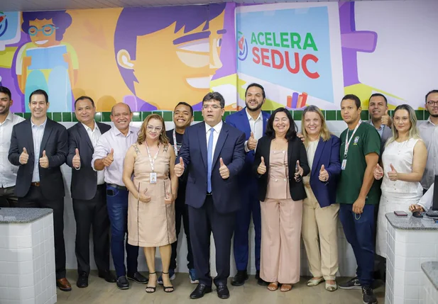 Governador visita espaços da reforma