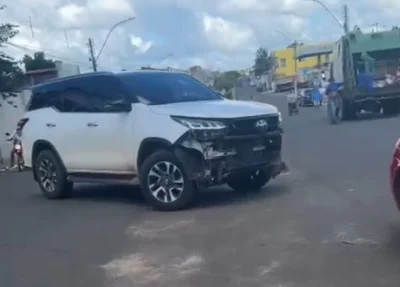 Hilux SW4 envolvida na colisão em Luzilândia