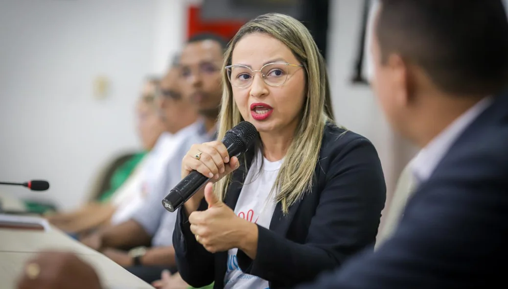 Jocelma Oliveira