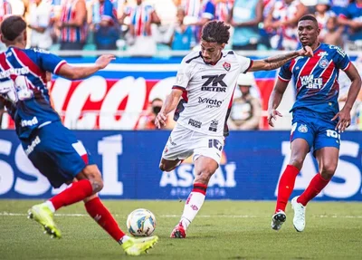 Jogadores de Bahia e Vitória no Ba-Vi da primeira fase do Campeonato Baiano 2025